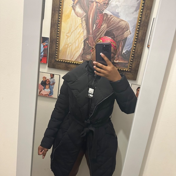 Woman’s Mackage - Picture 3 of 3